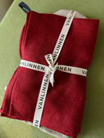 Load image into Gallery viewer, Christmas gift linen mitten and kitchen towel
