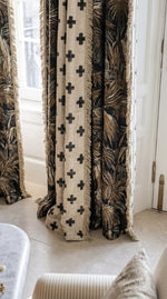 Charger l'image dans la galerie, Nomad collection, geometric pattern, upholstery 743G/M²
