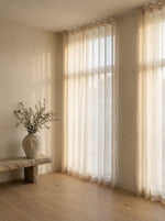 Charger l'image dans la galerie, Voile de lin naturel transparent, couleur blanc noix de coco - 1 panneau
