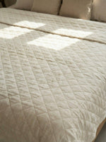 Load image into Gallery viewer, Quilted 100% linen bedspread (duvet) in Off-white colour
