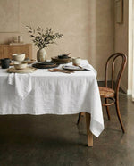 Charger l'image dans la galerie, Tablecloth from Off-white linen
