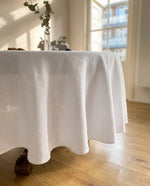 Charger l'image dans la galerie, Nappe 100 % lin – Couleur blanche, Ronde 218D
