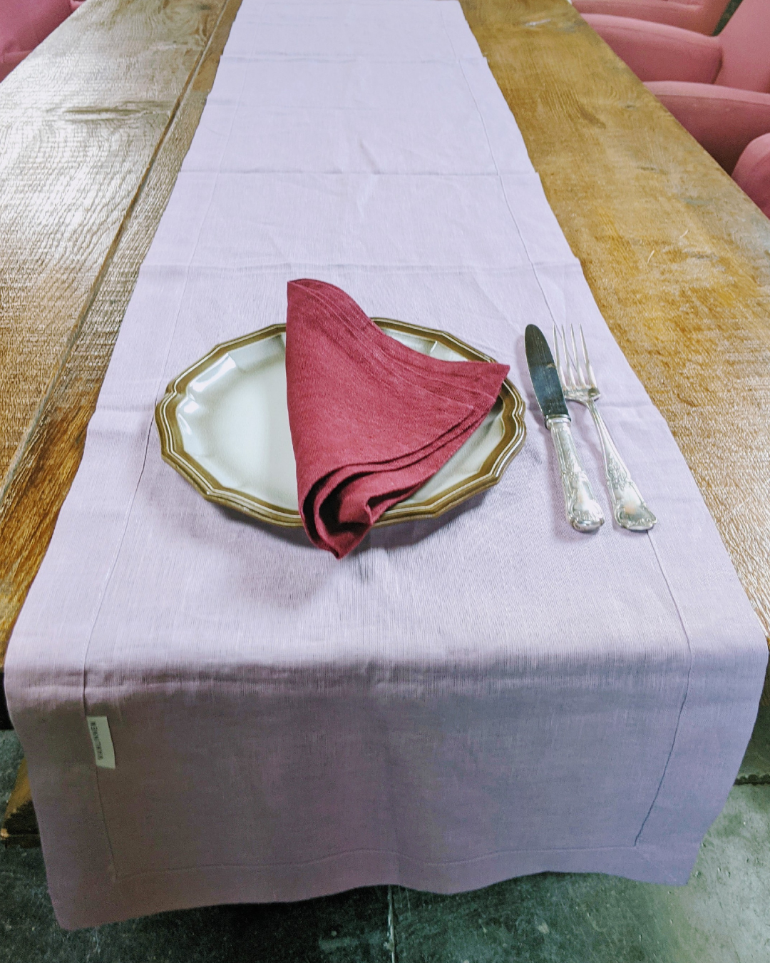 Table runner from soft linen - multiple colours