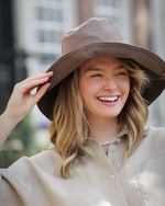 Load image into Gallery viewer, 100% Linen Panama – Timeless and Fast-Drying Accessory
