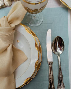 Linen napkins in beige