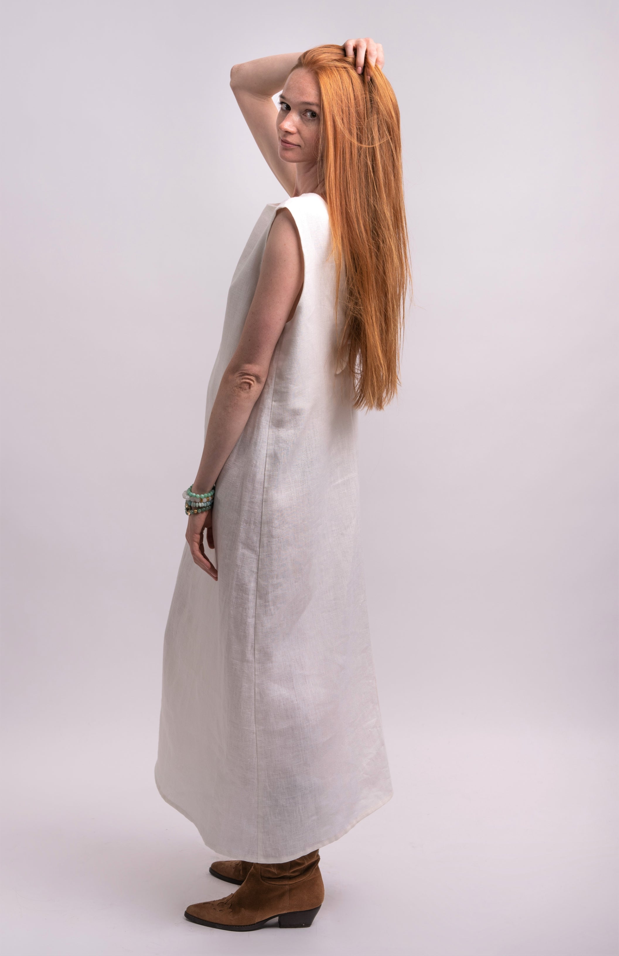 100% Linen Off-White Dress – Classic Free Style with Open Back