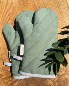 Linen oven mitts